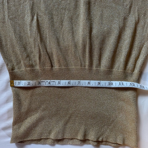 Dolman sleeve sweater/top - Picture 2 of 6